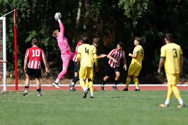 GCFC v Loxwood FC 0075