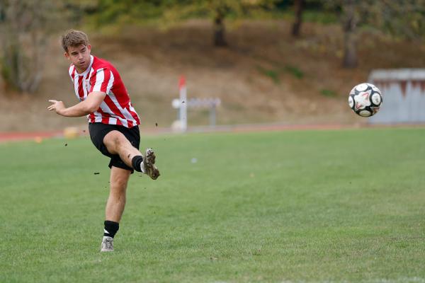 GCFC v Loxwood FC 0366