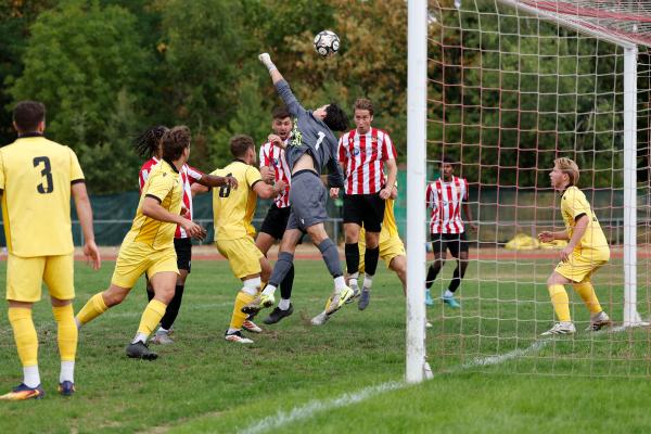 GCFC v Loxwood FC 0464