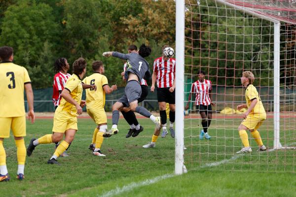 GCFC v Loxwood FC 0467
