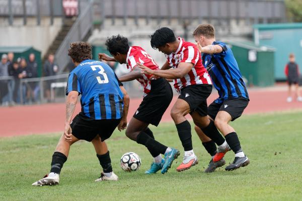 GCFC v Oakwood FC 0465